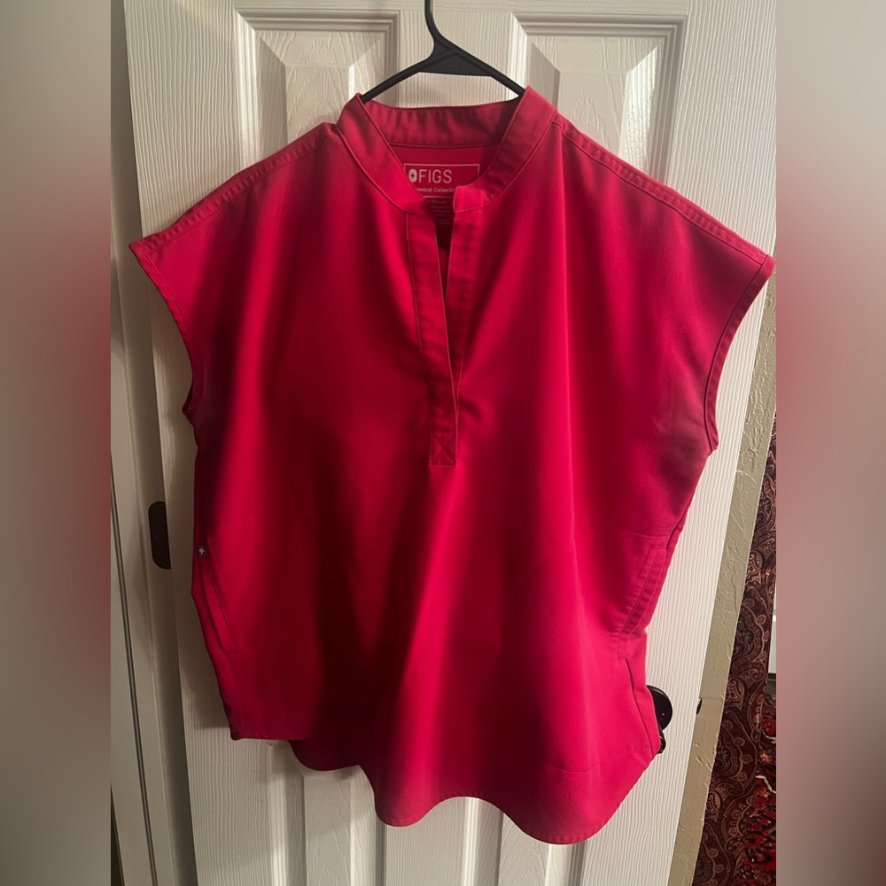 Pink figs scrubs